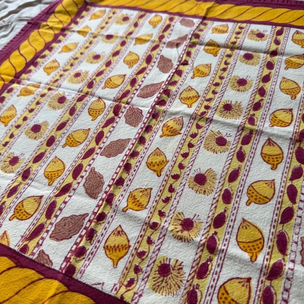 VTG Couleur Nature Set of 5 Cotton Napkins French Country Acorn Burgundy Yellow